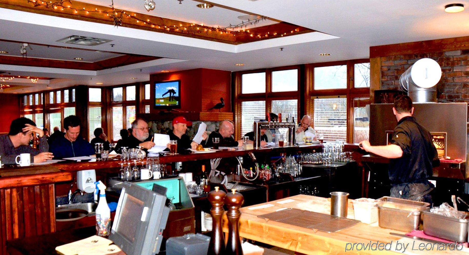Howe Sound Inn & Brewing Company Squamish Bagian luar foto