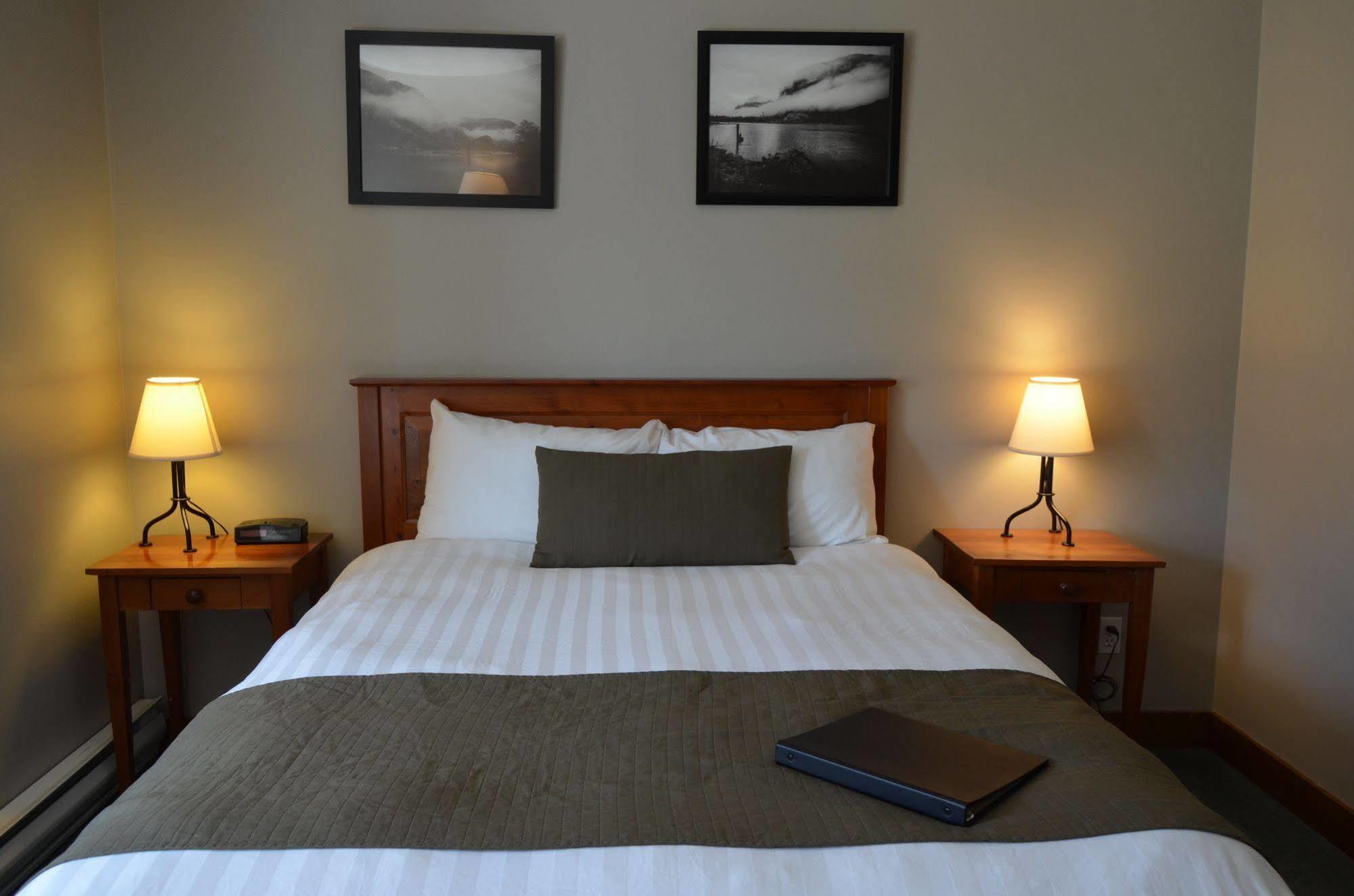 Howe Sound Inn & Brewing Company Squamish Bagian luar foto