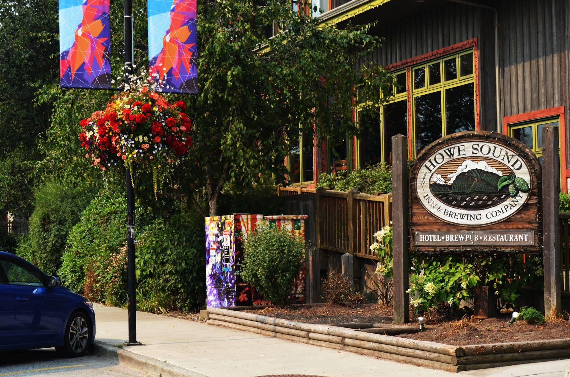 Howe Sound Inn & Brewing Company Squamish Bagian luar foto